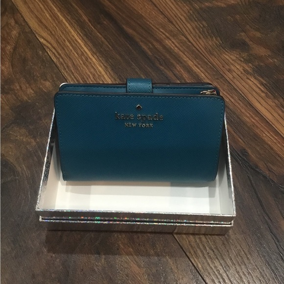 kate spade Handbags - Kate Spade Medium Snap Bifold Wallet